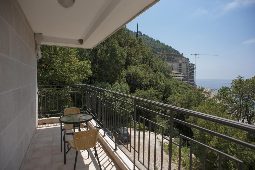 Apartments Villa Simonovic Petrovac Buitenkant foto