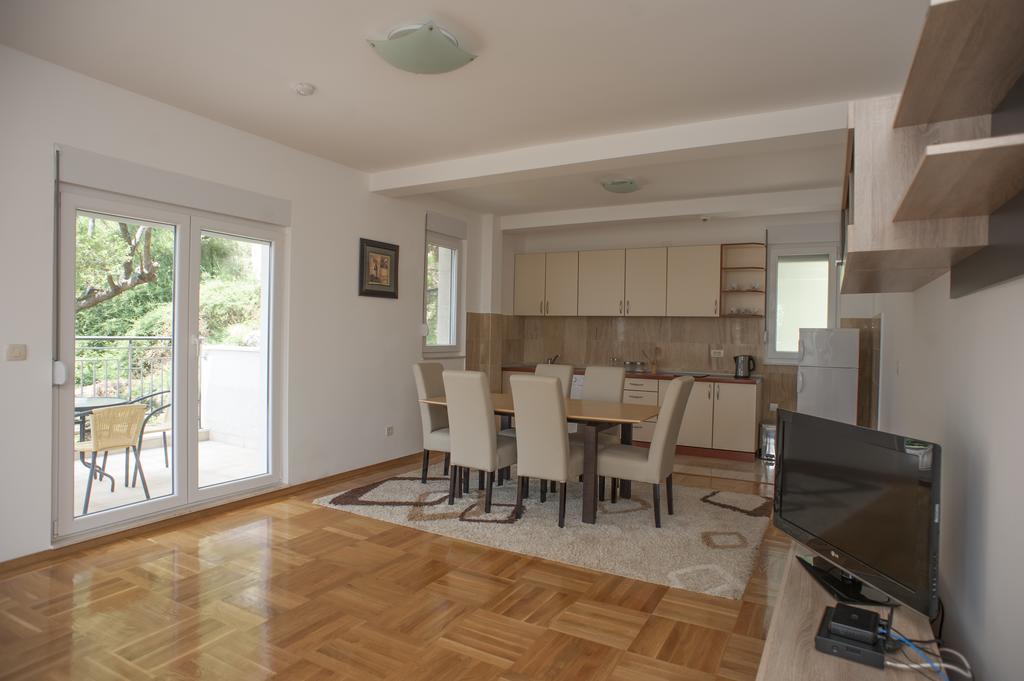 Apartments Villa Simonovic Petrovac Buitenkant foto
