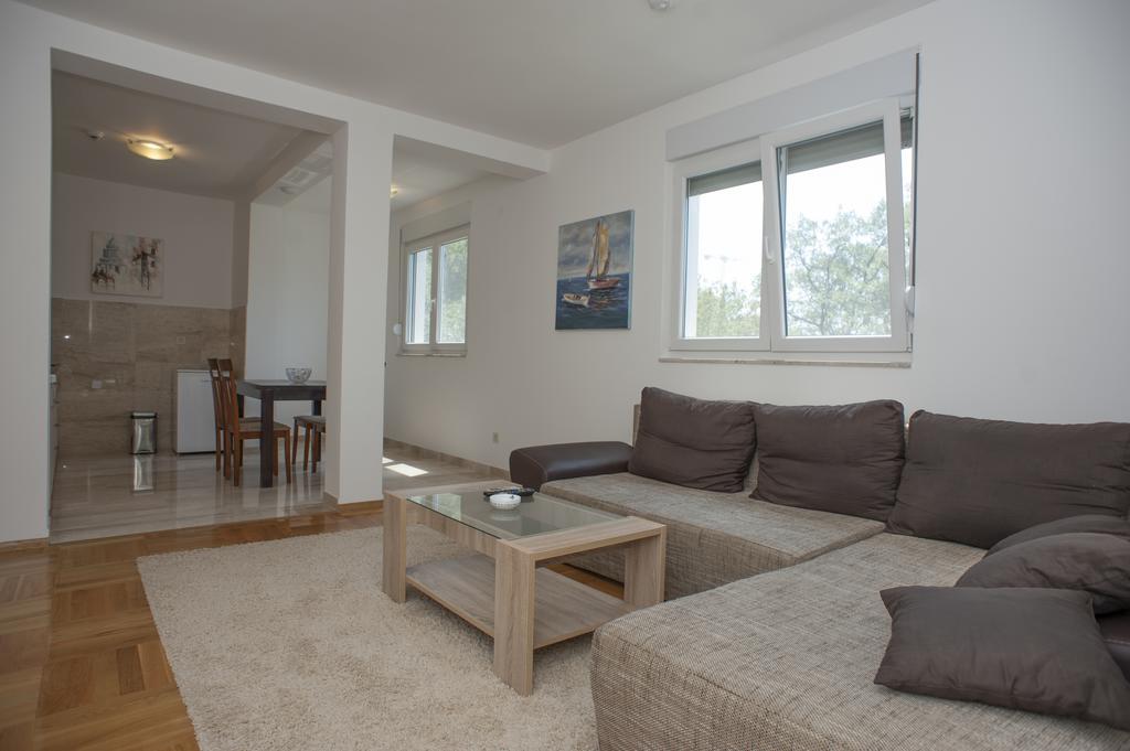 Apartments Villa Simonovic Petrovac Buitenkant foto