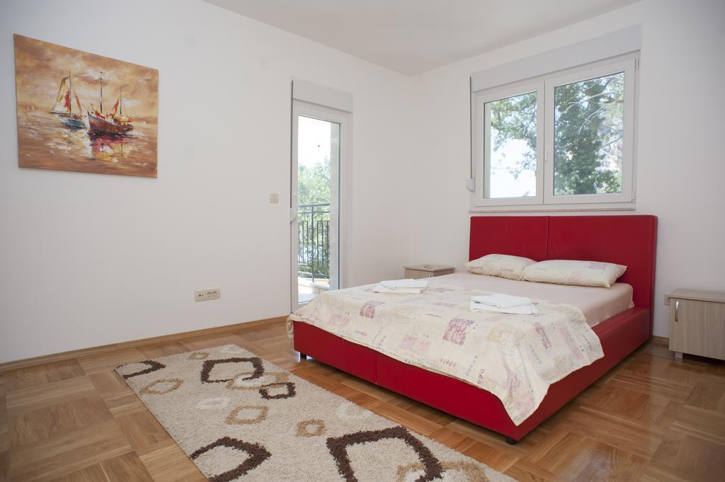 Apartments Villa Simonovic Petrovac Buitenkant foto