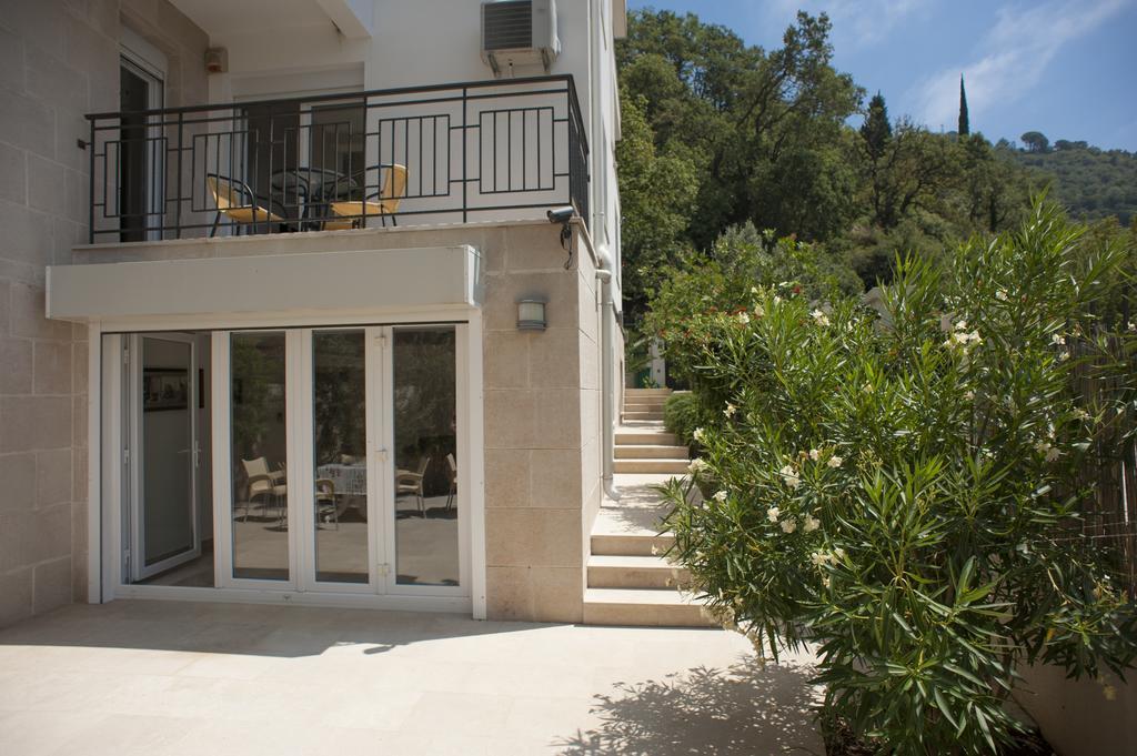 Apartments Villa Simonovic Petrovac Buitenkant foto