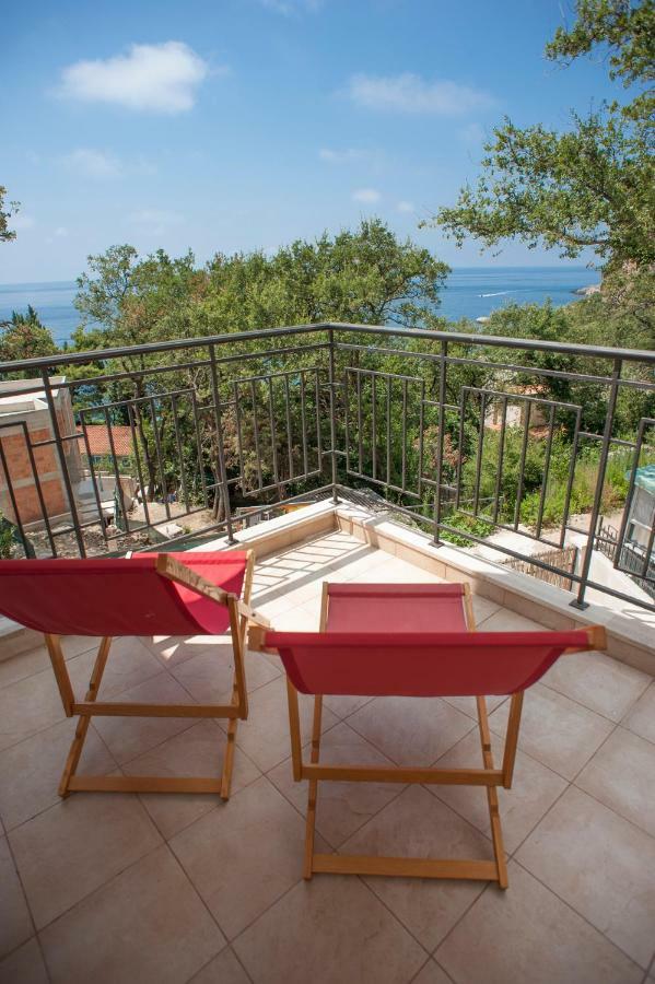 Apartments Villa Simonovic Petrovac Buitenkant foto